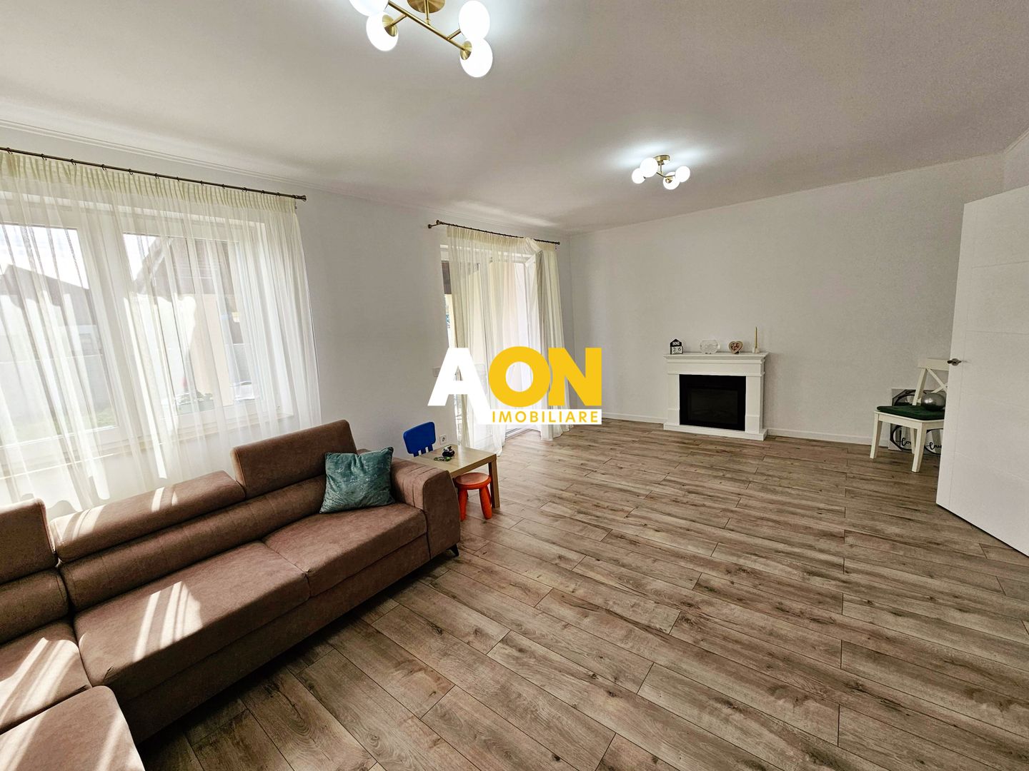 1/2 Duplex, 4 camere, 280 mp teren, Cetate - Poză 1