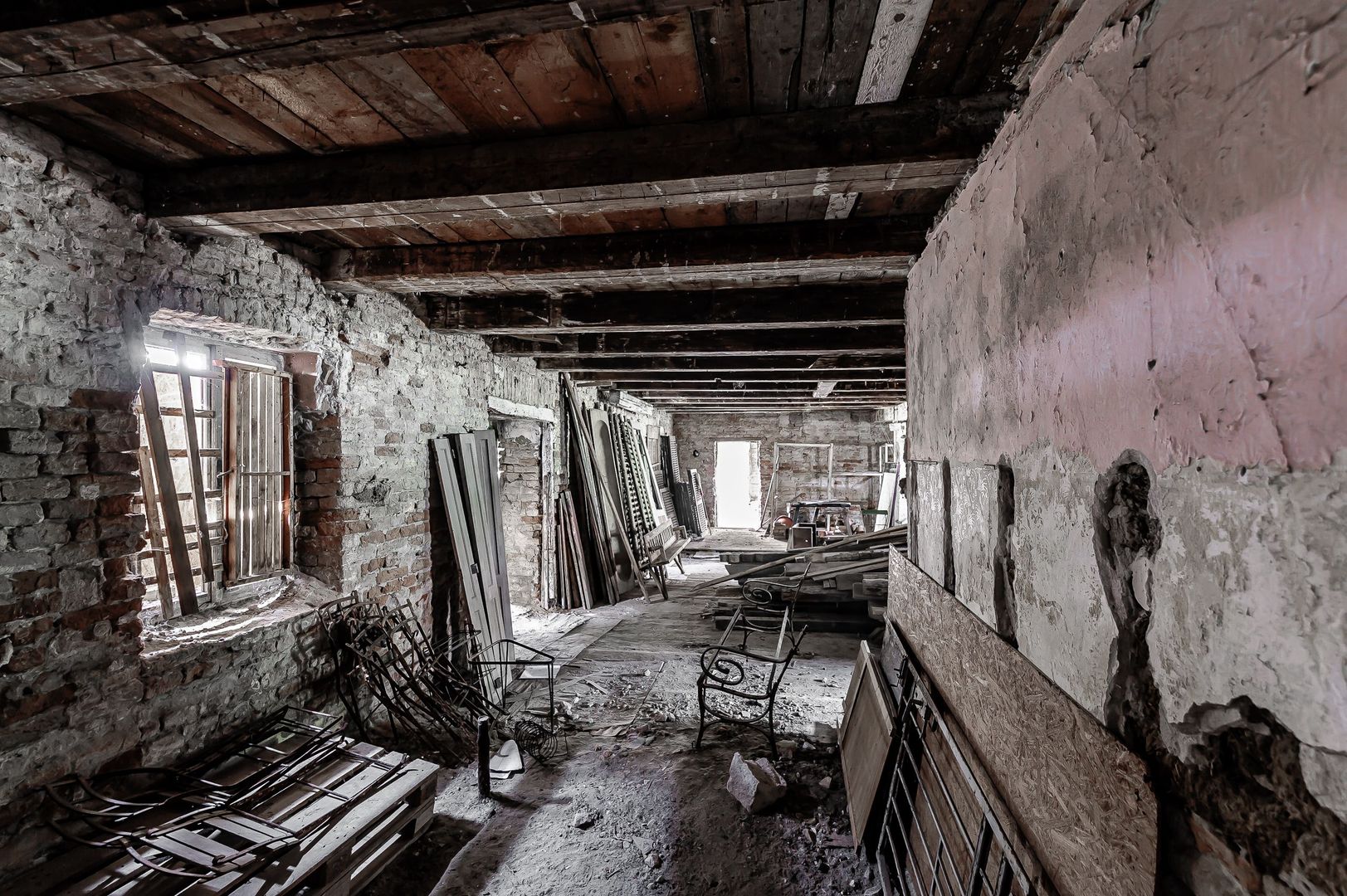 Moara veche Szabados malom -spațiu comercial Nădlac - Poză 13