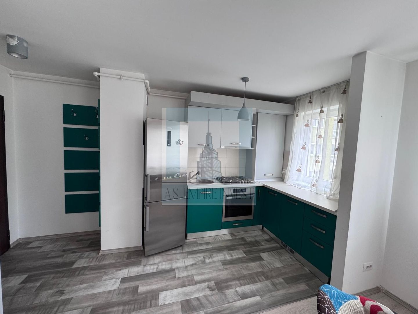 Garsonieră de vânzare – Top City | Coresi .Mobilată și utilată - Poză 7