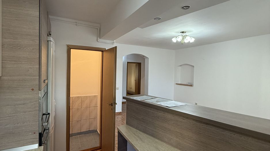 Apartament spațios cu 4 camere + garaj inclus – zona Ștrand–Tilișca - Poză 3