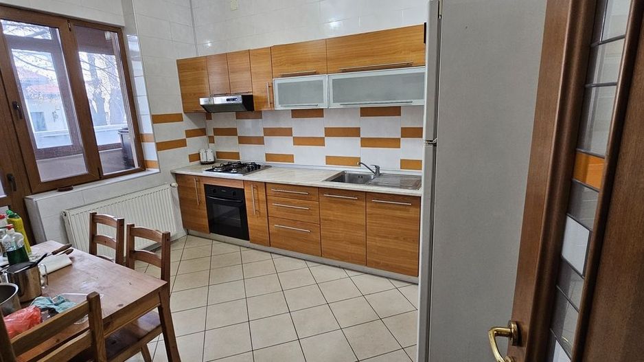 Vila 10 camere zona Iancului || Resedinta || sau birouri La cerere || D+1+M - Poză 12