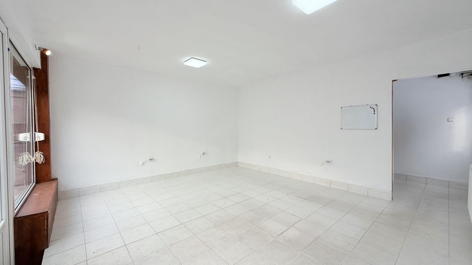 Spațiu comercial versatil, cu curte și acces auto | Simion Bărnuțiu - Poză 4