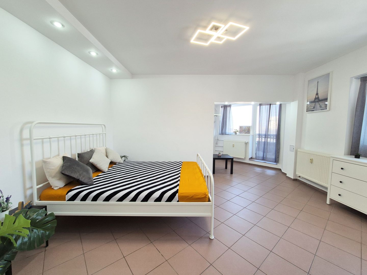 COMISION 0% Garsoniera mare, mobilier nou, Marriott - Palatul Parlamentului - Poză 1