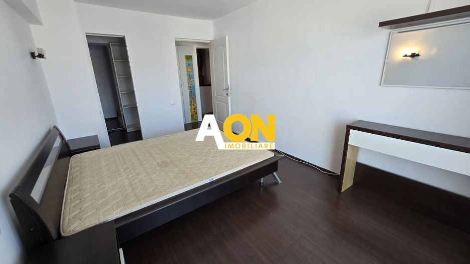 Apartament cu 3 Camere, Scară Interioară, Zona Centru - Poză 11