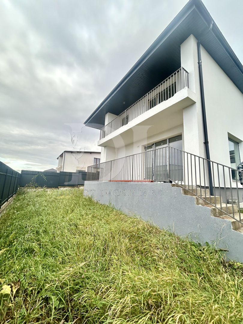 Casă individuală de vânzare în Chinteni - Poză 1