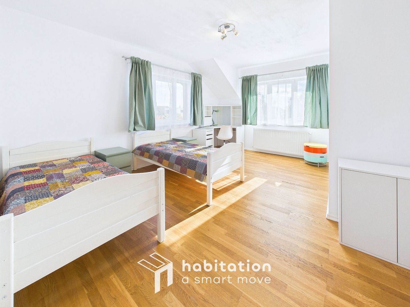 Casă individuală  în Dumbrăvița – liniște, spațiu și lumină naturală - Poză 17