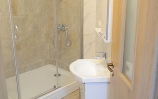 Spatiu birou in zona centrala (Piata Mihai Viteazul) - Poză 8