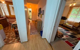 APARTAMENT CU 2 CAMERE 52 MP , PARTER  ,  ZONA CORNISA  5 MINUTE UMF - Poză 1
