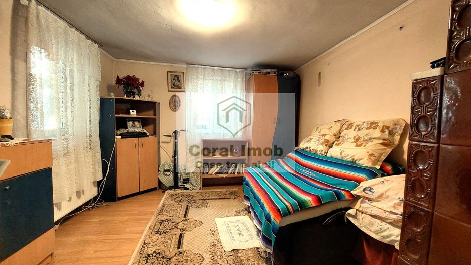 Vanzare casa 6 camere, 3 bai, 3 bucatarii, 2 centrale,  curte individu - Poză 19