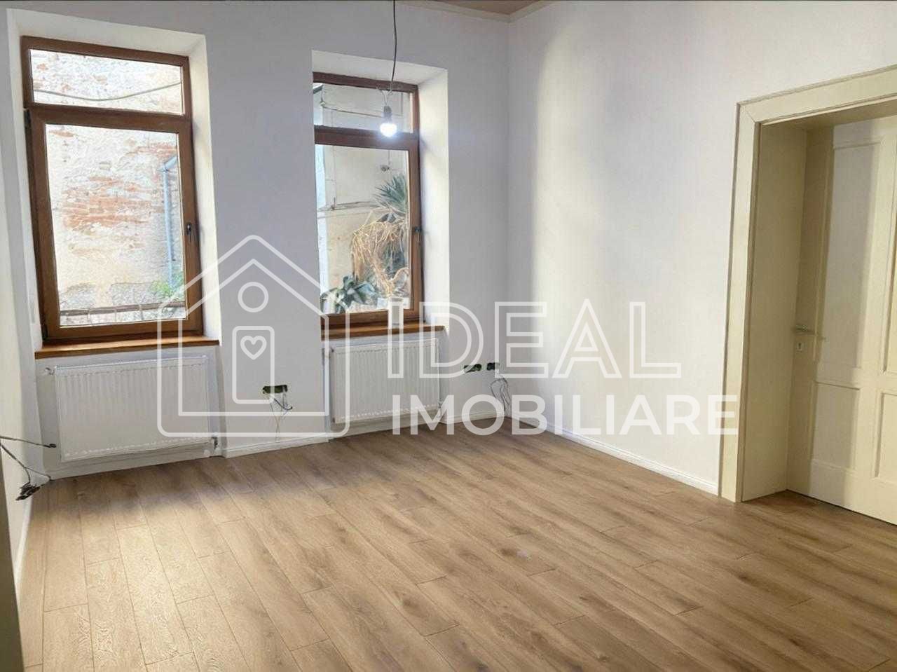 Apartament 3 camere de vânzare – Centru | 80mp - Poză 1
