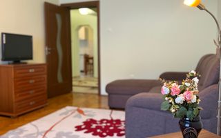 Apartament 3 camere decomandat+ loc de parcare - Centrul Vechi - Poză 3