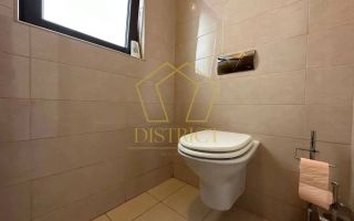 Casa/pensiune cu 13 apartamente si anexe | Olimpia - Stadion - Poză 15