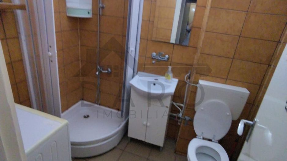 Închiriez apartament cu doua camere în Aleea Carpați - Poză 6