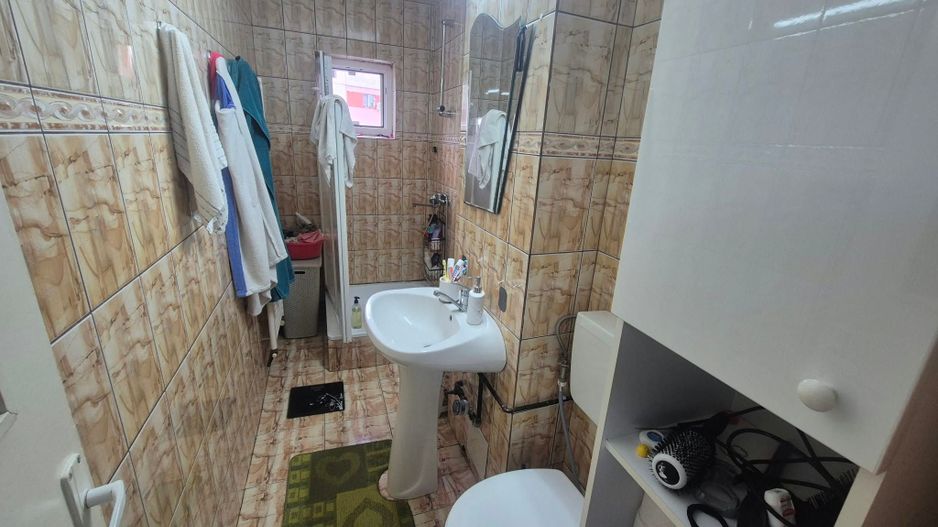 Apartament cu 2 dormitoare + Living, Etaj 2, Cetate, Școala Nr. 7 - Poză 6