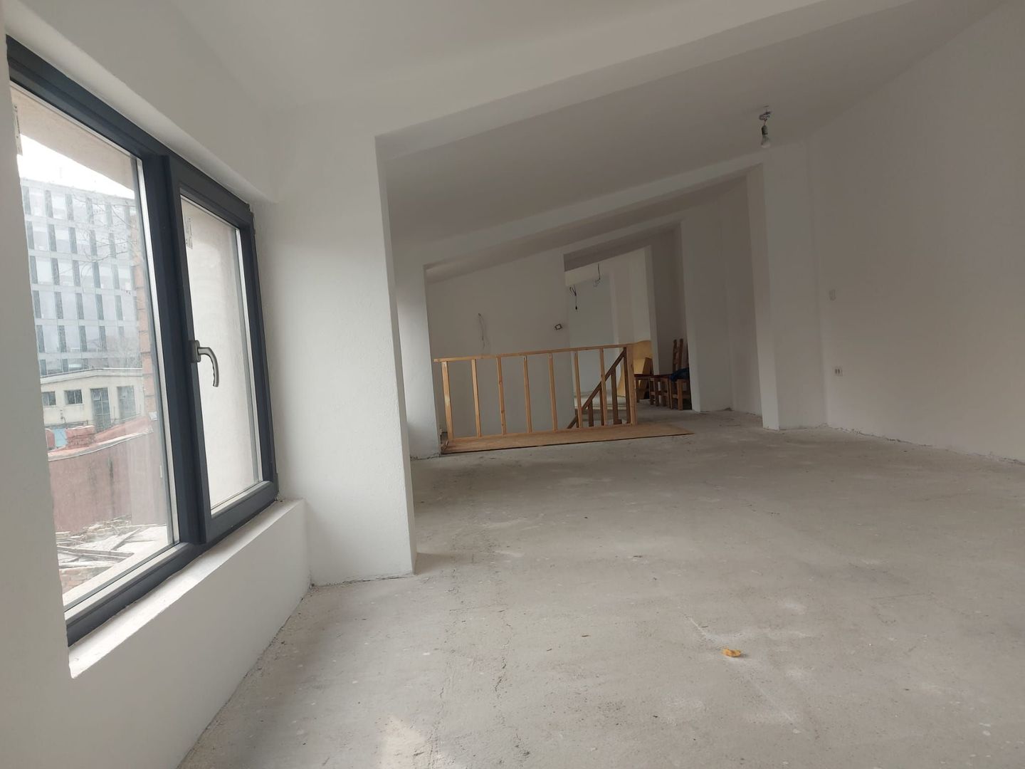 Casa/Vila 6 camere Piata Victoriei, Buzesti / An 2023 - Poză 28