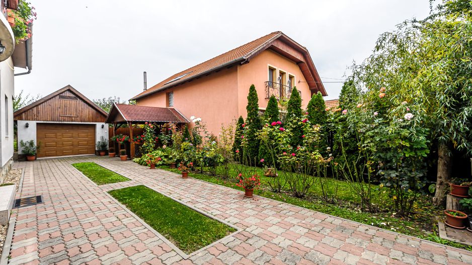 Casă cu 4 camere la cheie, nouă, în Nădlac * zona Centru - Poză 14