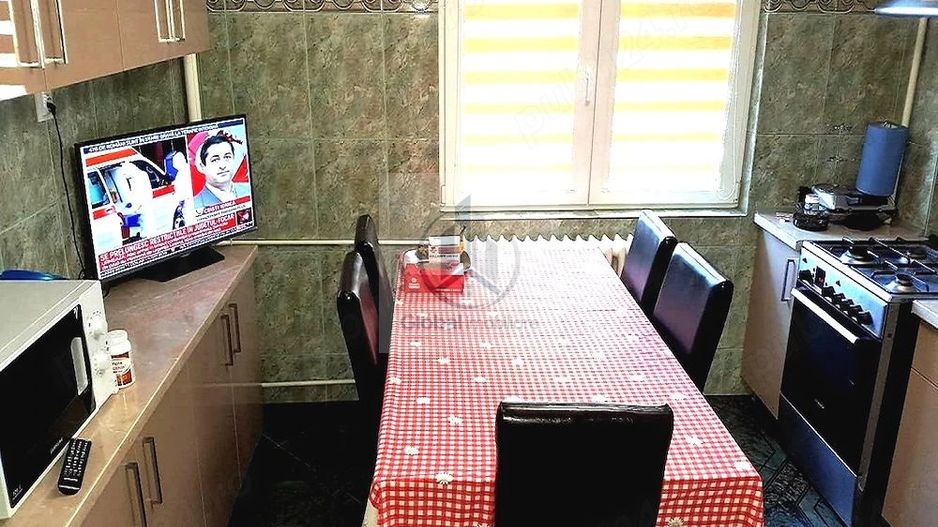 Direct proprietar !! Unirii-fantani.Apart.5 cam.etaj1,cu 2 bai si terasa-gradina de 18 mp, 510.000 E - Poză 8