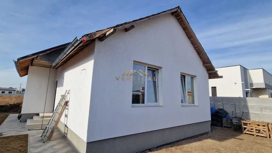 Casa Parter 3 camere - Poză 1