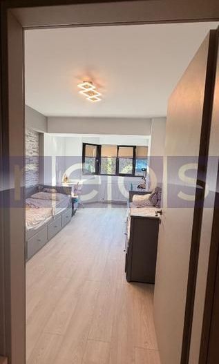 VANZARE 3 CAMERE DECOMANDAT TINERETULUI - Poză 8