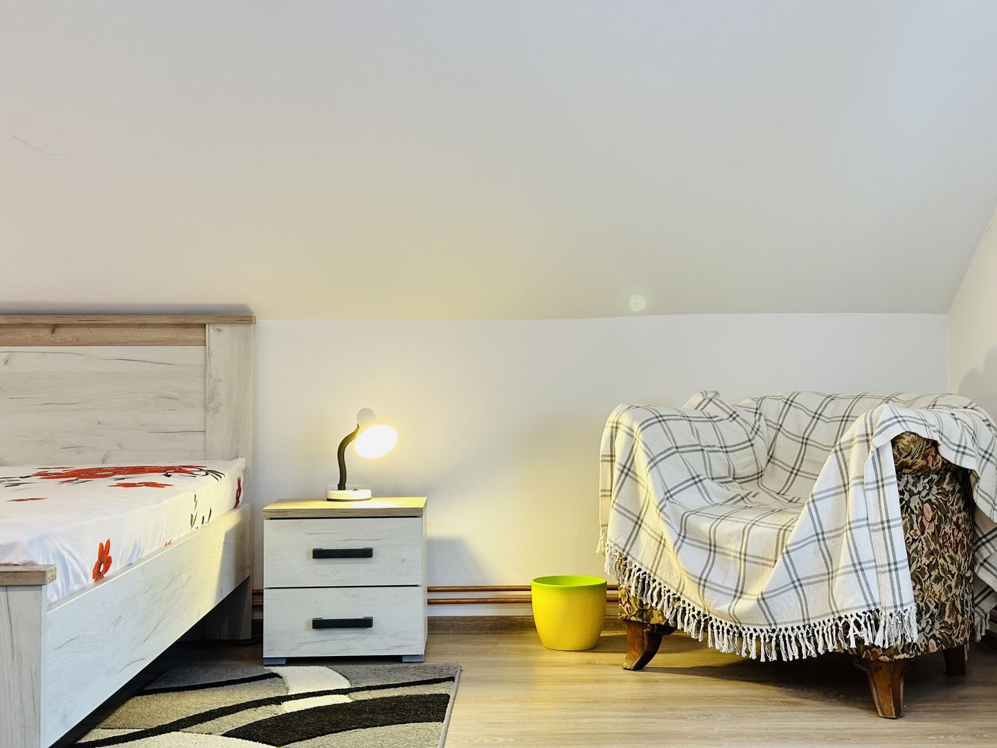 Apartament spatios cu 2 camere, in Vila apartamentata - Take Ionescu - Poză 10