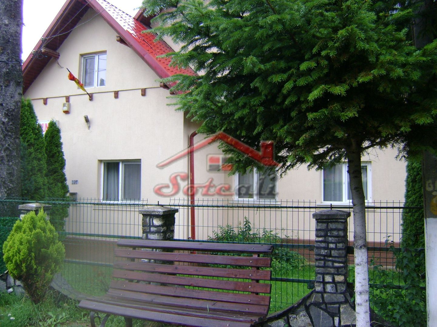 Pensiune de vanzare P+E Busteni - central - Poză 40