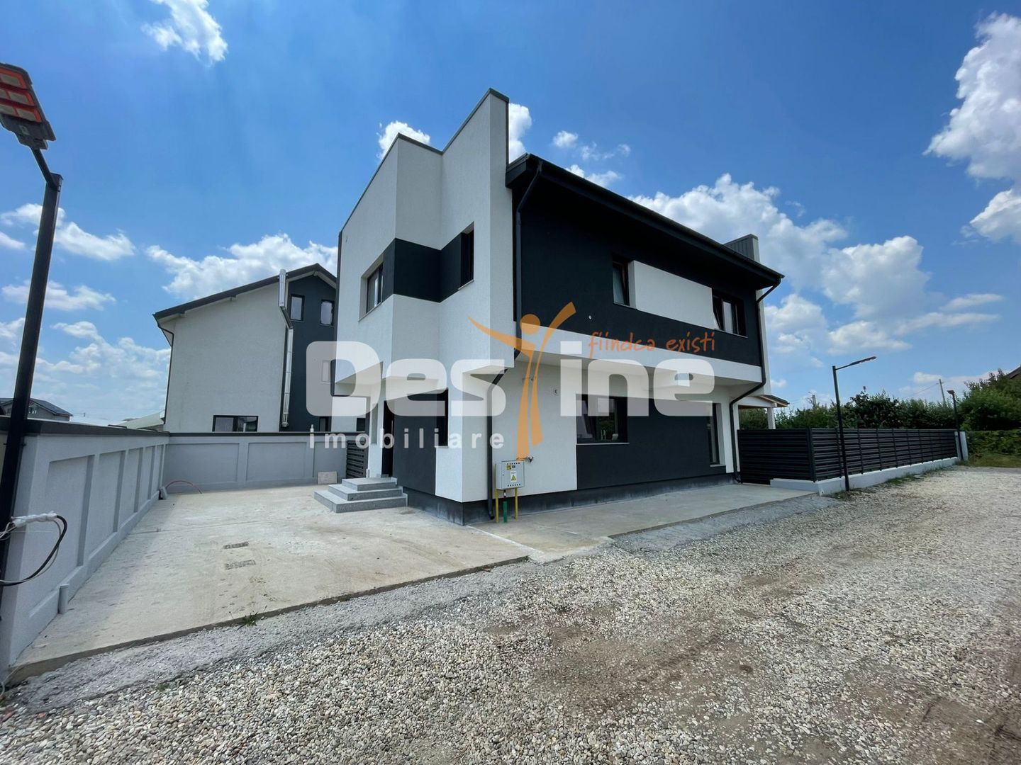 Casa individuala premium | Finalizată recent | Bragadiru I Sector 5 - Poză 1