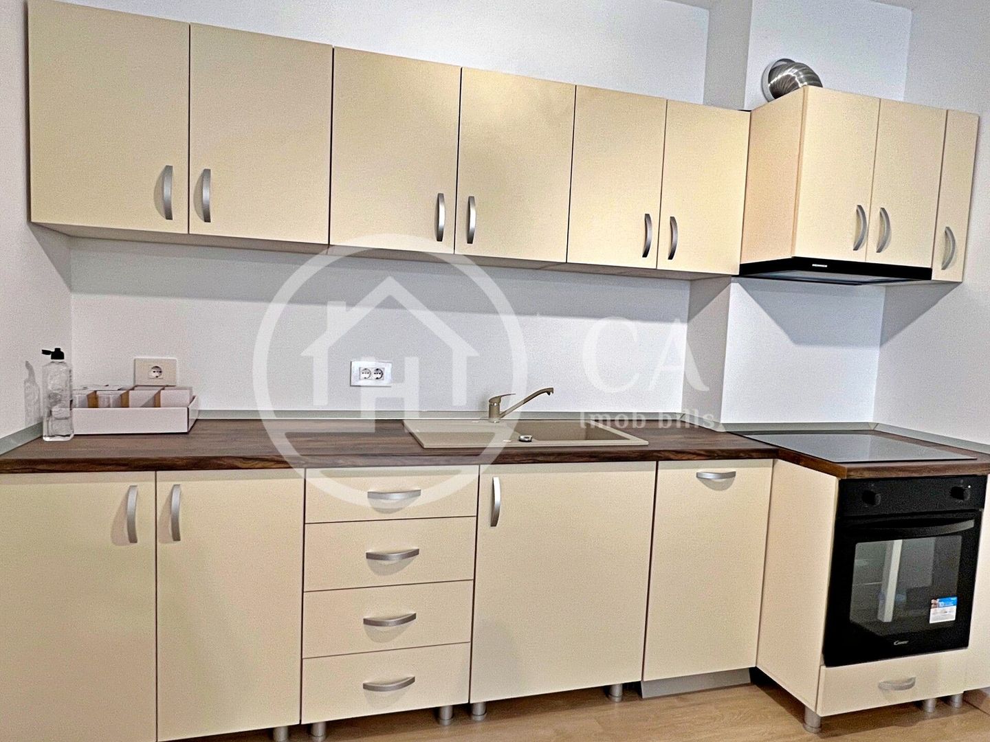Apartament de inchirat cu 3 camere în cartierul Prima Arena Residence, Oradea - Poză 2