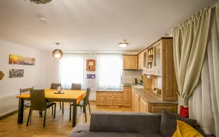 Casă individuală cu 5 camere și curte proprie - în Cisnădioara - Poză 21