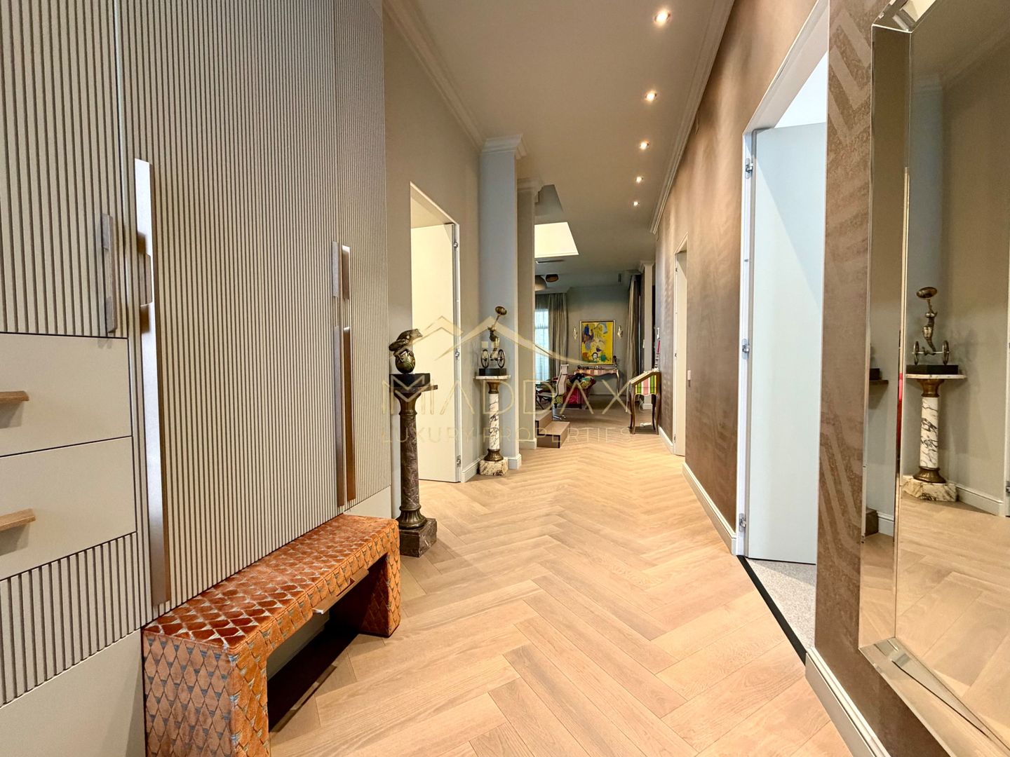 Vila Exclusivista // 6 camere *590mp* 2 parking // Pipera – Iancu Nicolae - Poză 4