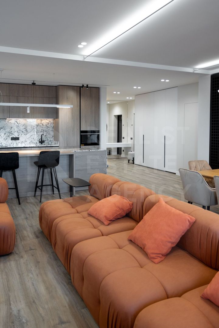 Vânzare, apartament, 2 odăi + living, str. Tricolorului, Centru - Poză 6