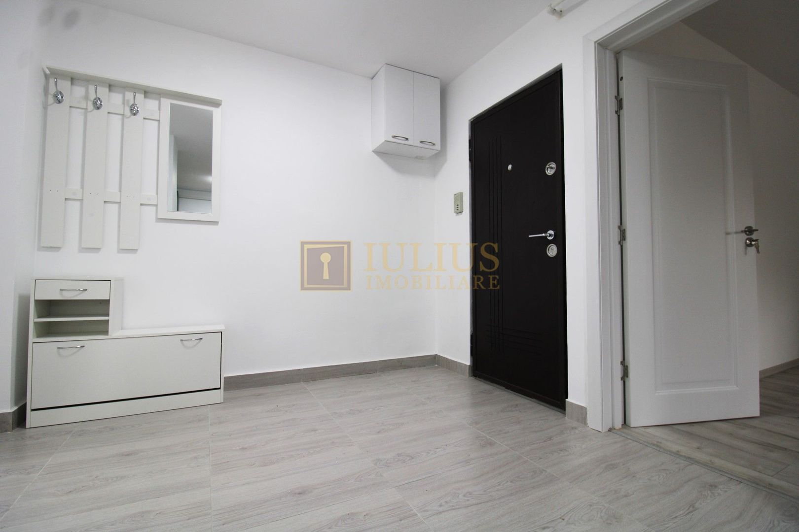 3 camere recent renovat, totul nou- Aradului - Poză 11