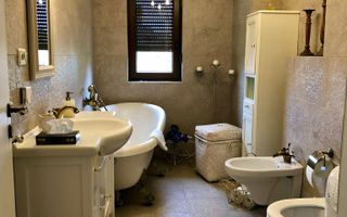 Aradului 2 Camere 53mp | Etajul 1/3 Bloc Nou cu Lift - Parcare Privata - Poză 3