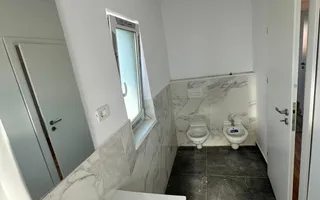 Duplex despartit prin camera tehnica | 4 camere | Toate utilitatile | - Poză 15