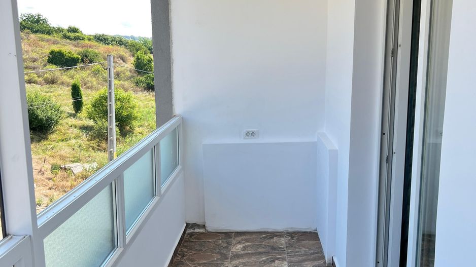 Apartament 2 camere + loc de parcare Pacurari Alpha Bank 450 euro - Poză 8