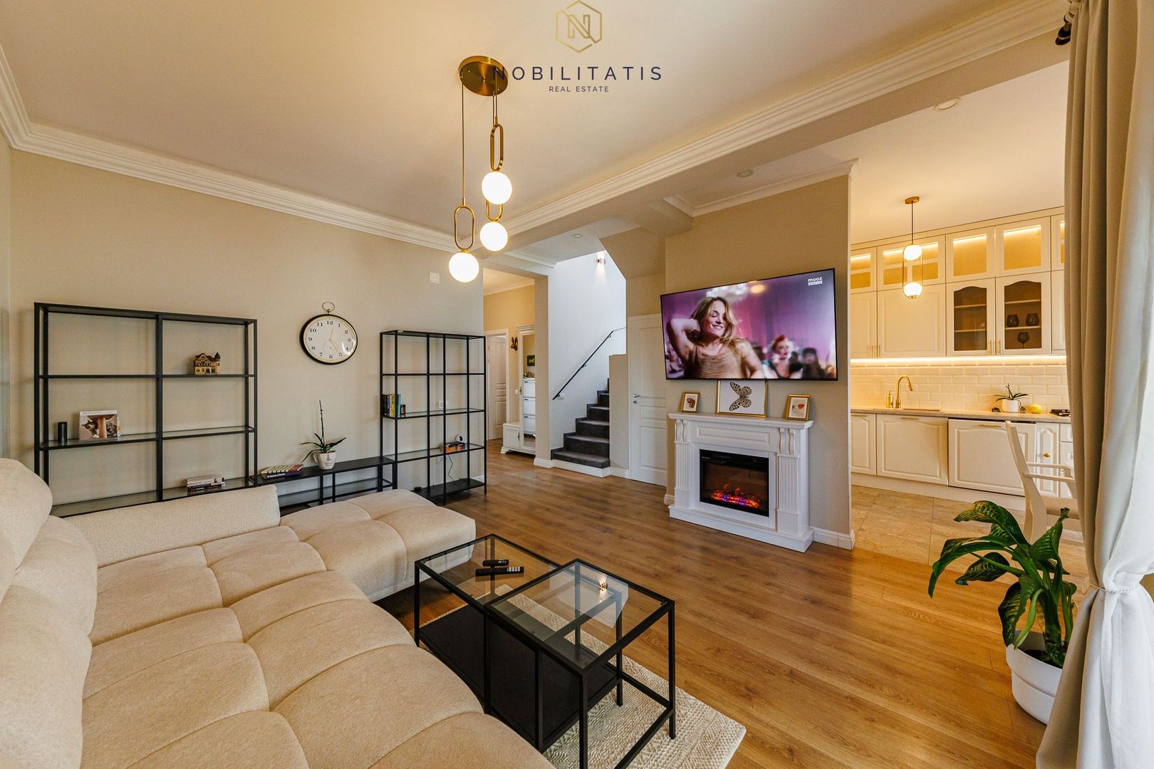 Oferta Vanduta -Casa Segmentul Lux, Garaj | 4 dormitoare | Langa Padure&Lac - Poză 5