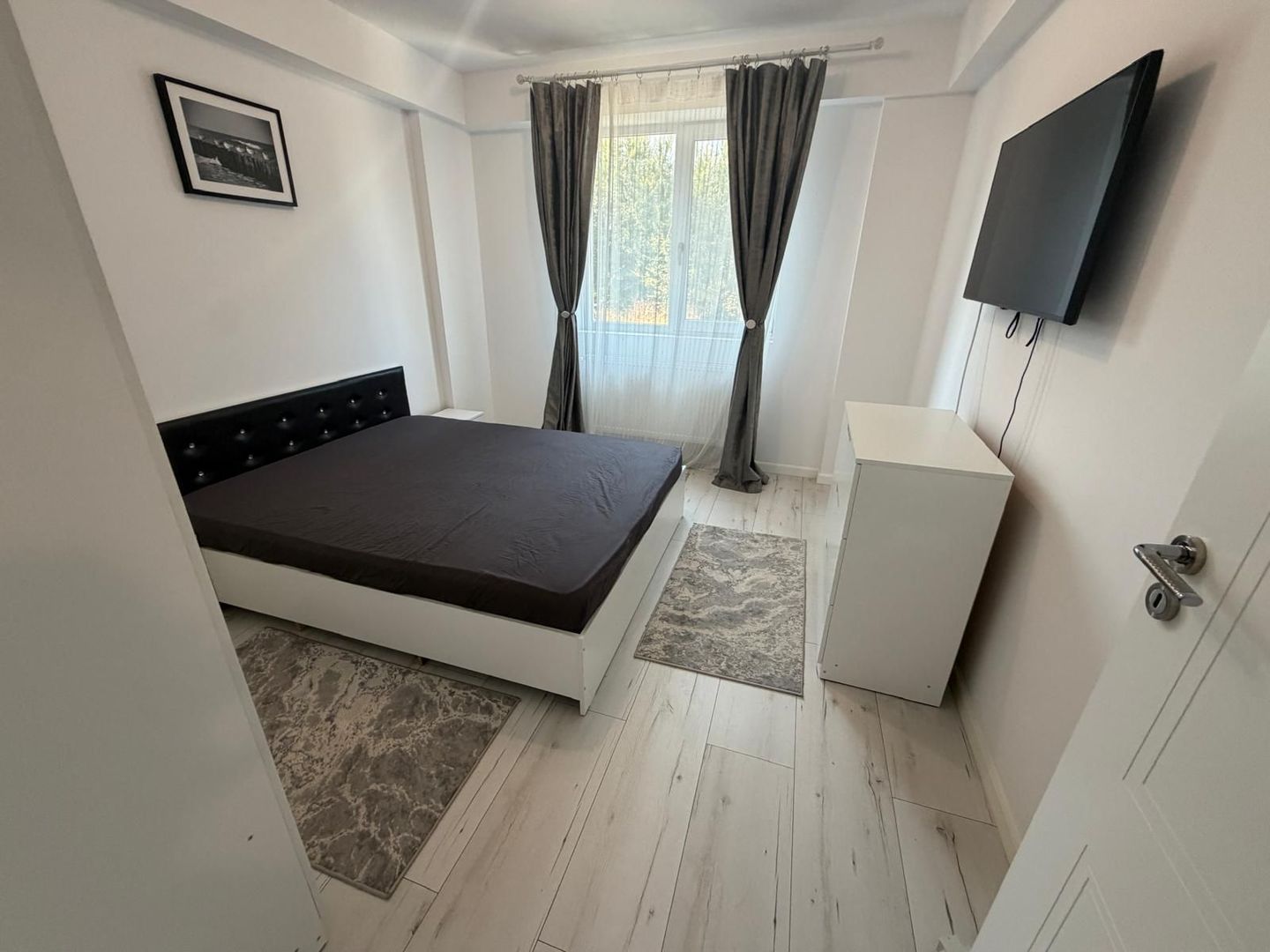 AP. 3 CAMERE- PARCARE INCLUSA, CENTRALA PROPRIE, BLOC NOU, METROU - Poză 2