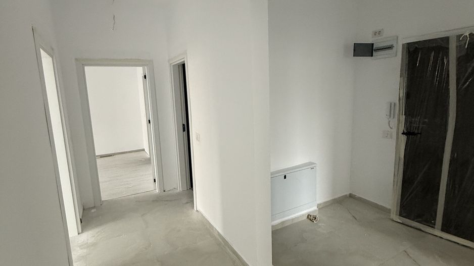 3 CAMERE/ FINALIZAT/ 7 MINUTE METROU N TECLU - Poză 1