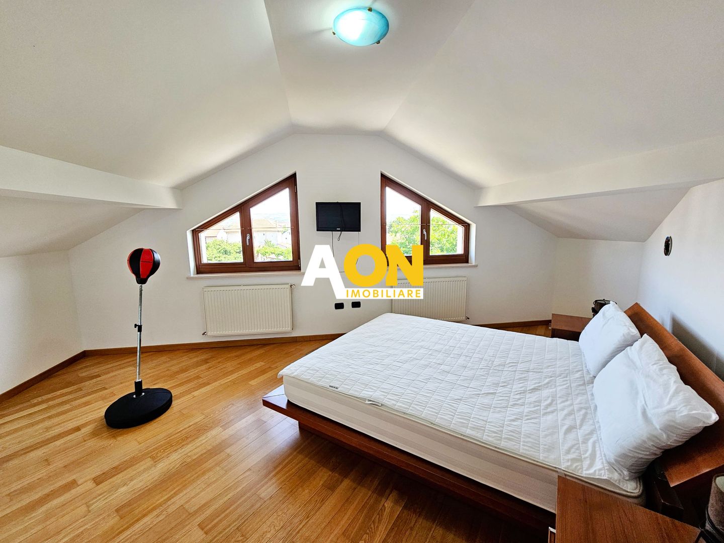 Casa 7 camere, garaj dublu, finisaje lux, 629 mp teren,zona Prefectura - Poză 25