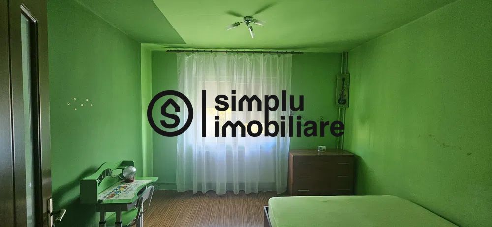 3 decomandate, etaj 3/4, centrala, 1 Mai - 400 Euro - Poză 3