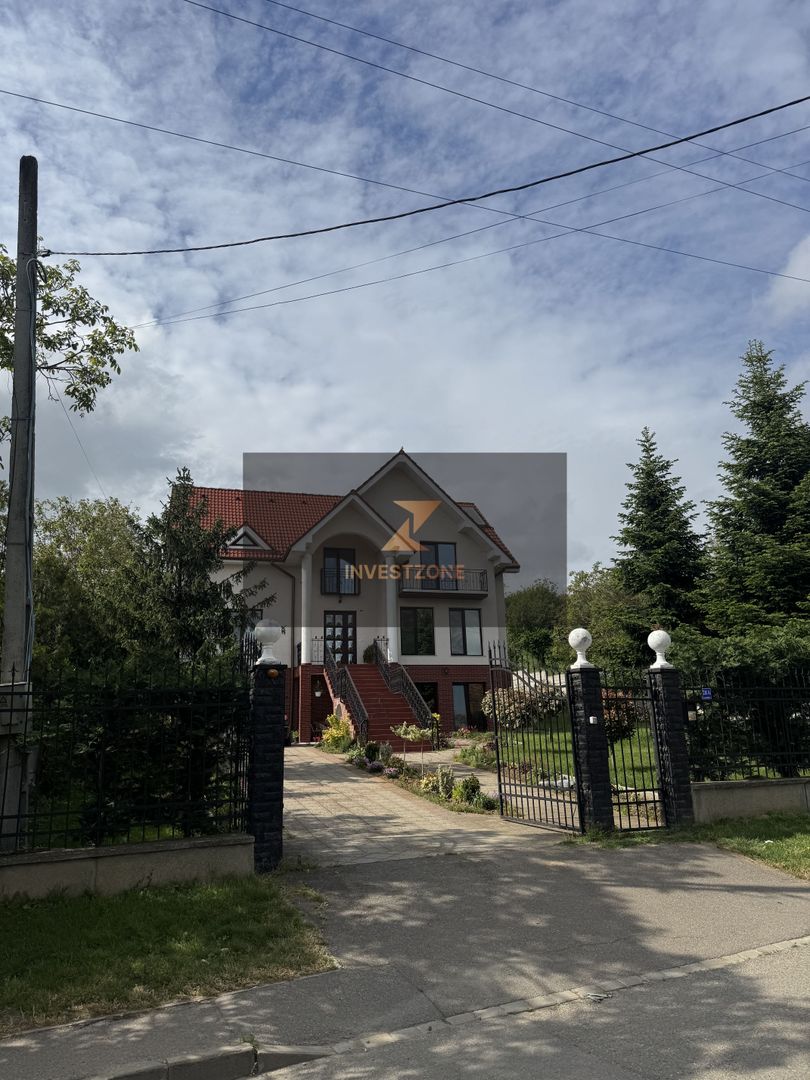 Casa spațioasă în Oradea str Izvorului - Poză 4