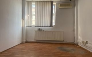 Locatie excelenta! Inchiriere spatiu comercial in Targoviste - centru - Poză 4