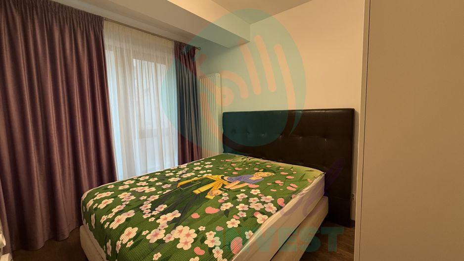 3 camere intr-o cladire cu arhitectura deosebita - Poză 5