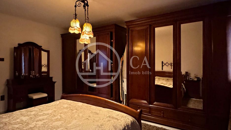 Casă de vânzare cu 4 camere si teren de 1000 mp in Salard, Bihor - Poză 12