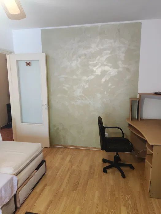 Apartament 3 camere, Micro 17 - Poză 2