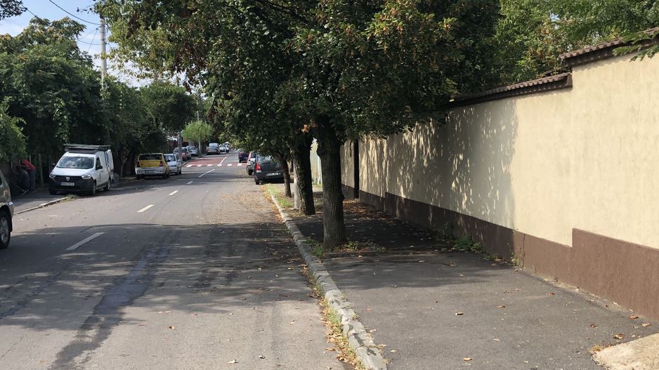 De Vanzare Teren Zona Giulesti - Poză 2