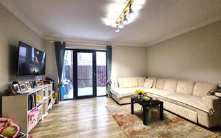 Zona Coresi, 2 camere ,59 mp,  cu grădină proprie și  loc de parcare. - Poză 2