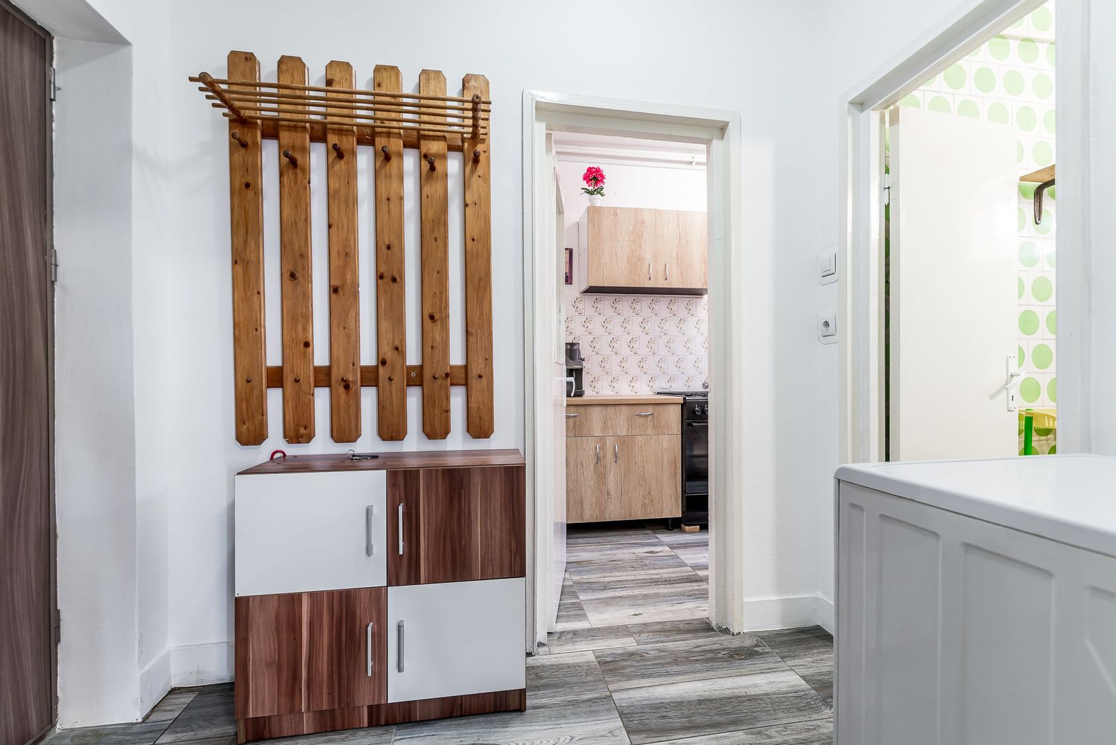 Apartament cu 1 cameră, balcon închis și boxă pe str. Carol Davila - Poză 5