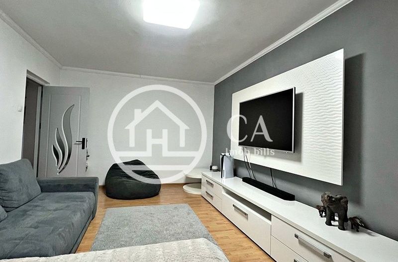 Apartament de vânzare cu 4 camere în zona Calea Aradului, Oradea - Poză 5