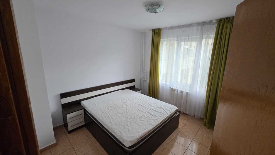 3 camere spatioase, AC, dressing generos, zona linistita Titan - Poză 2