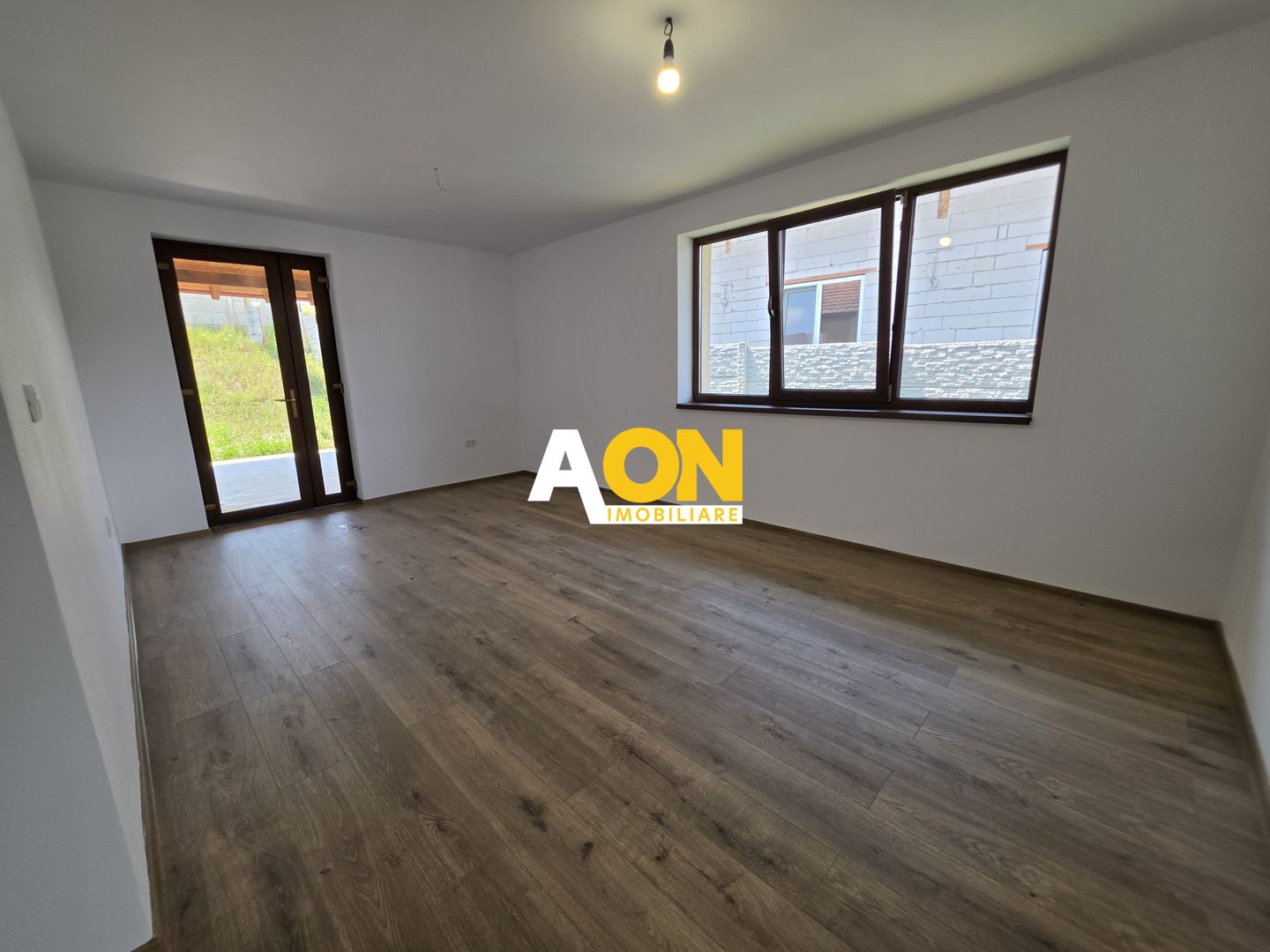 Super Oferta! Casa Individuala 4 Camere, 2 Bai, 700mp Teren - Poză 4